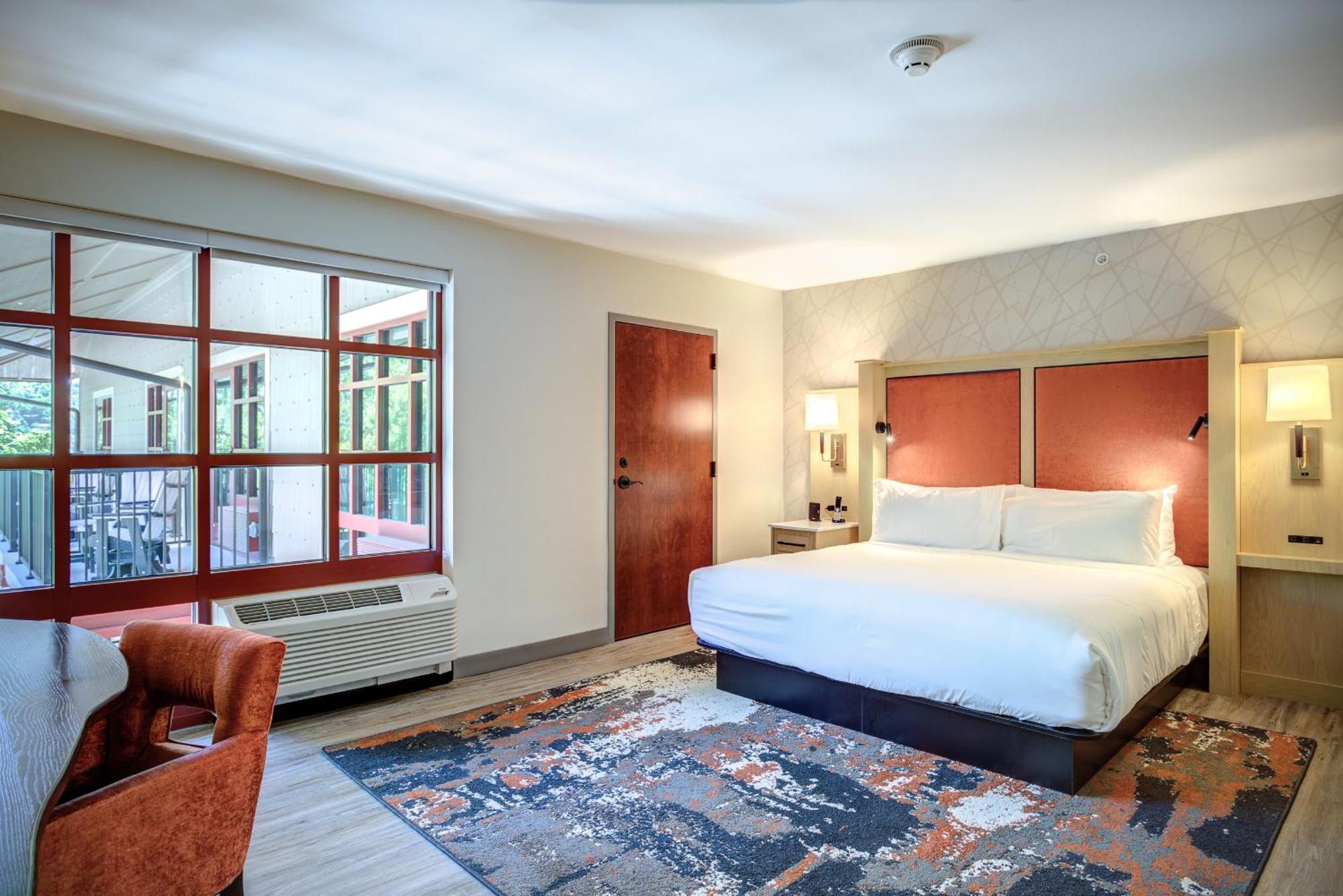 The Embers Hotel 4*