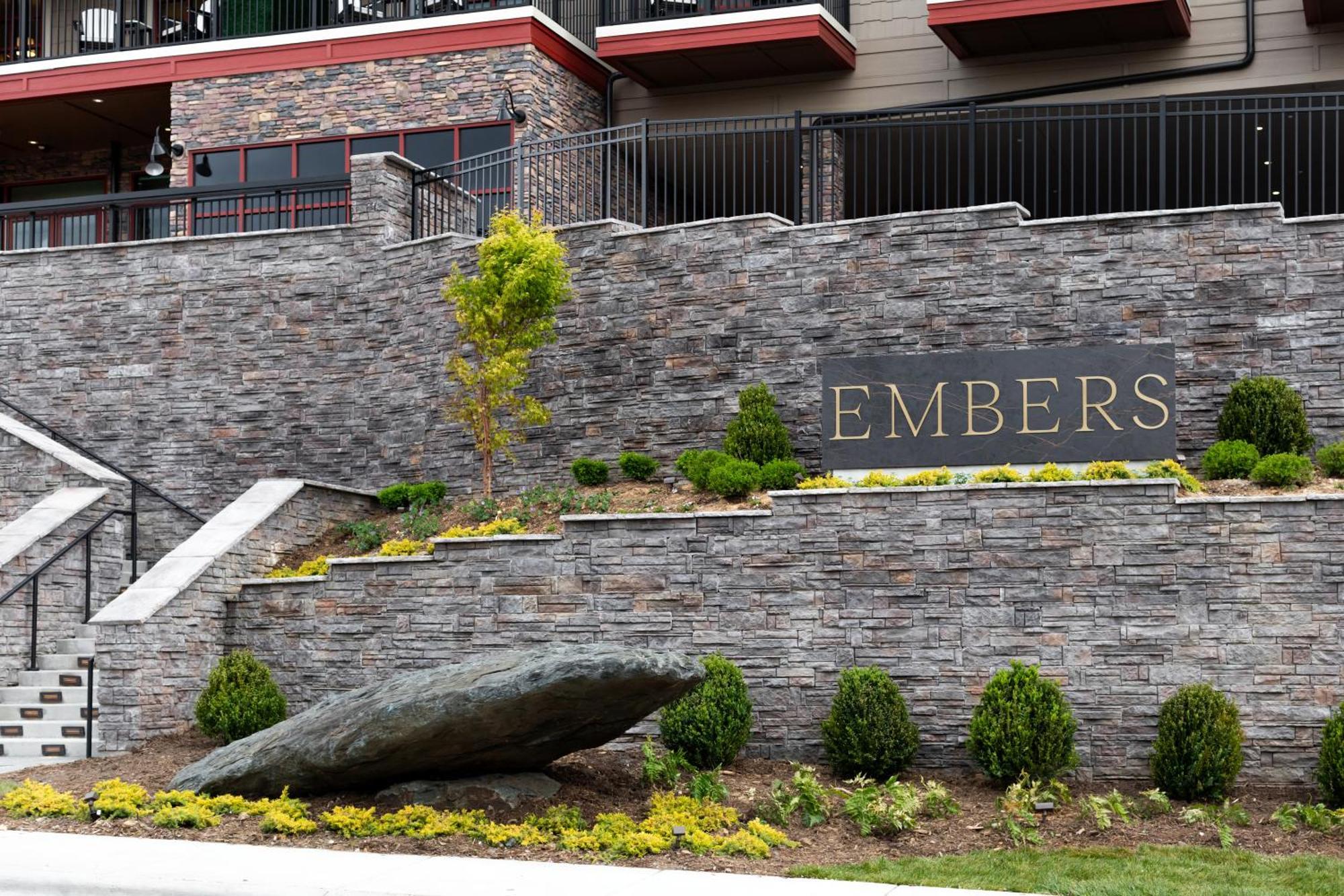 The Embers Hotel 4*